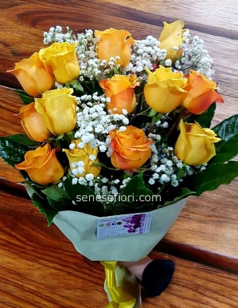 Rose Ecuador Arancio a Domicilio a Secondigliano