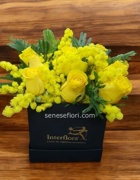 Flowerbox Luxury: Rose e Mimose a Domicilio (Vomero)