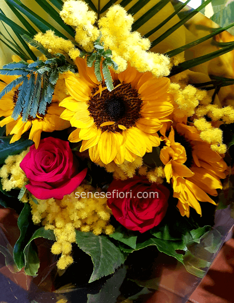 bouquet di Rose, Girasoli e Mimosa