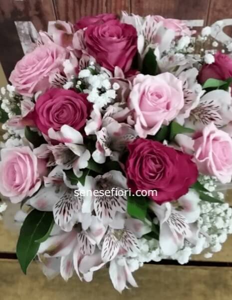 Bouquet di Rose e Alstromerie: Allegria e Freschezza a Napoli